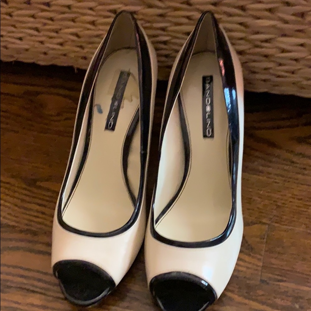 Bandolino shoes 9.5 medium